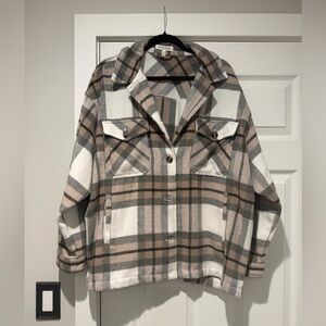 NWOT Women’s Workshop Plaid Brown/Taupe/White Pattern Oversized Shacket Size XL🤎